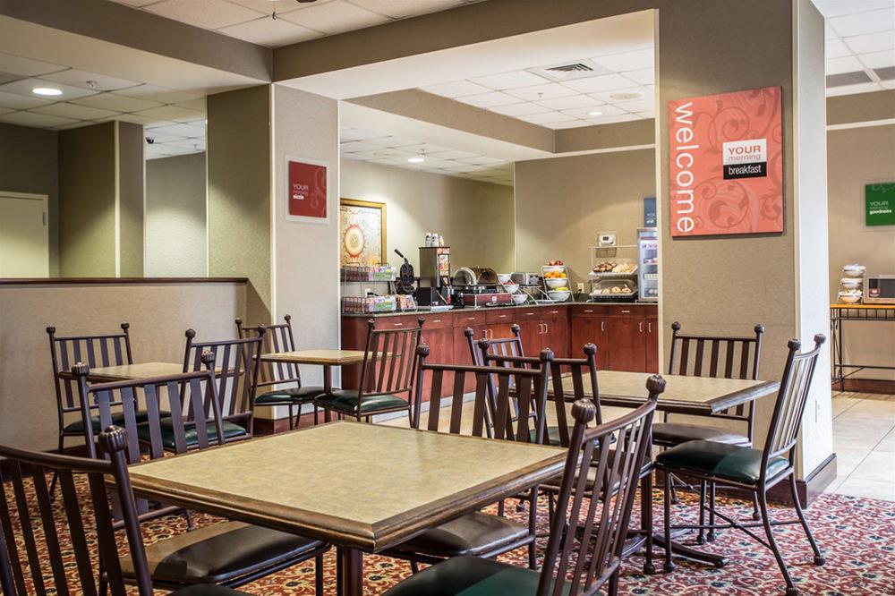 Comfort Suites Northlake Huntersville Exterior photo