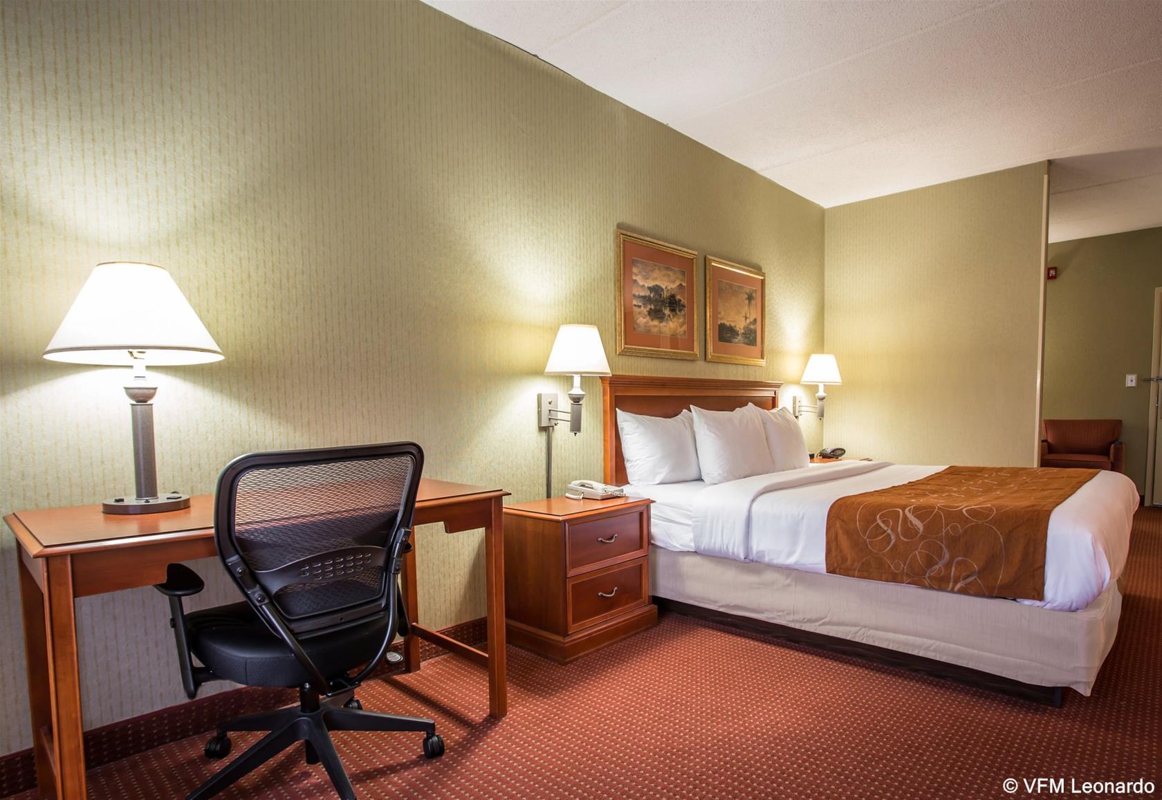 Comfort Suites Northlake Huntersville Exterior photo