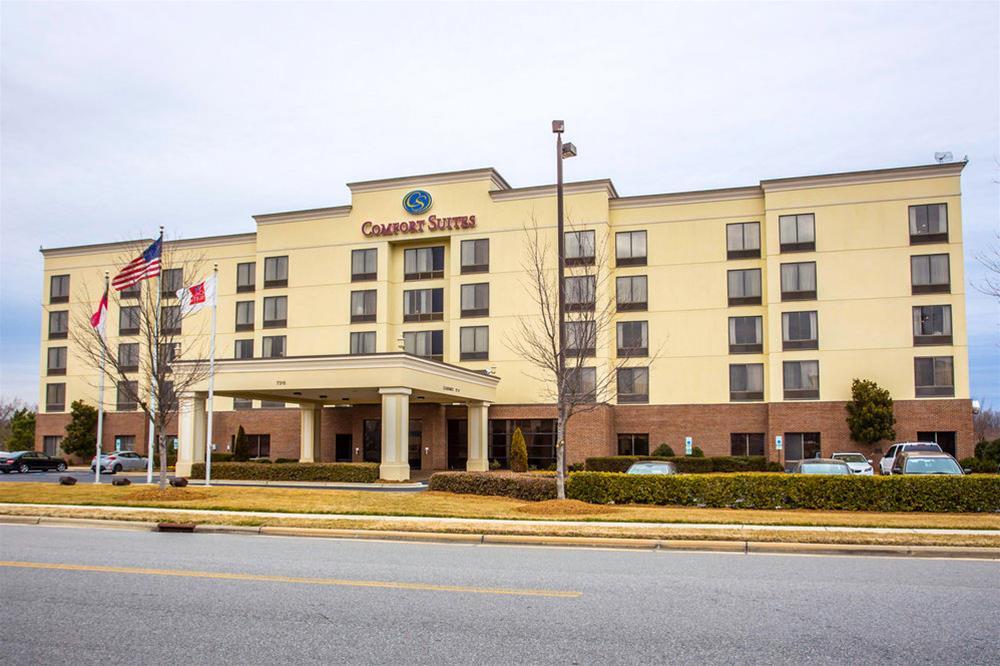 Comfort Suites Northlake Huntersville Exterior photo