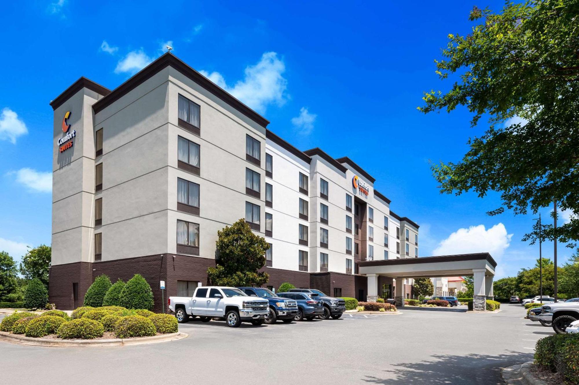 Comfort Suites Northlake Huntersville Exterior photo